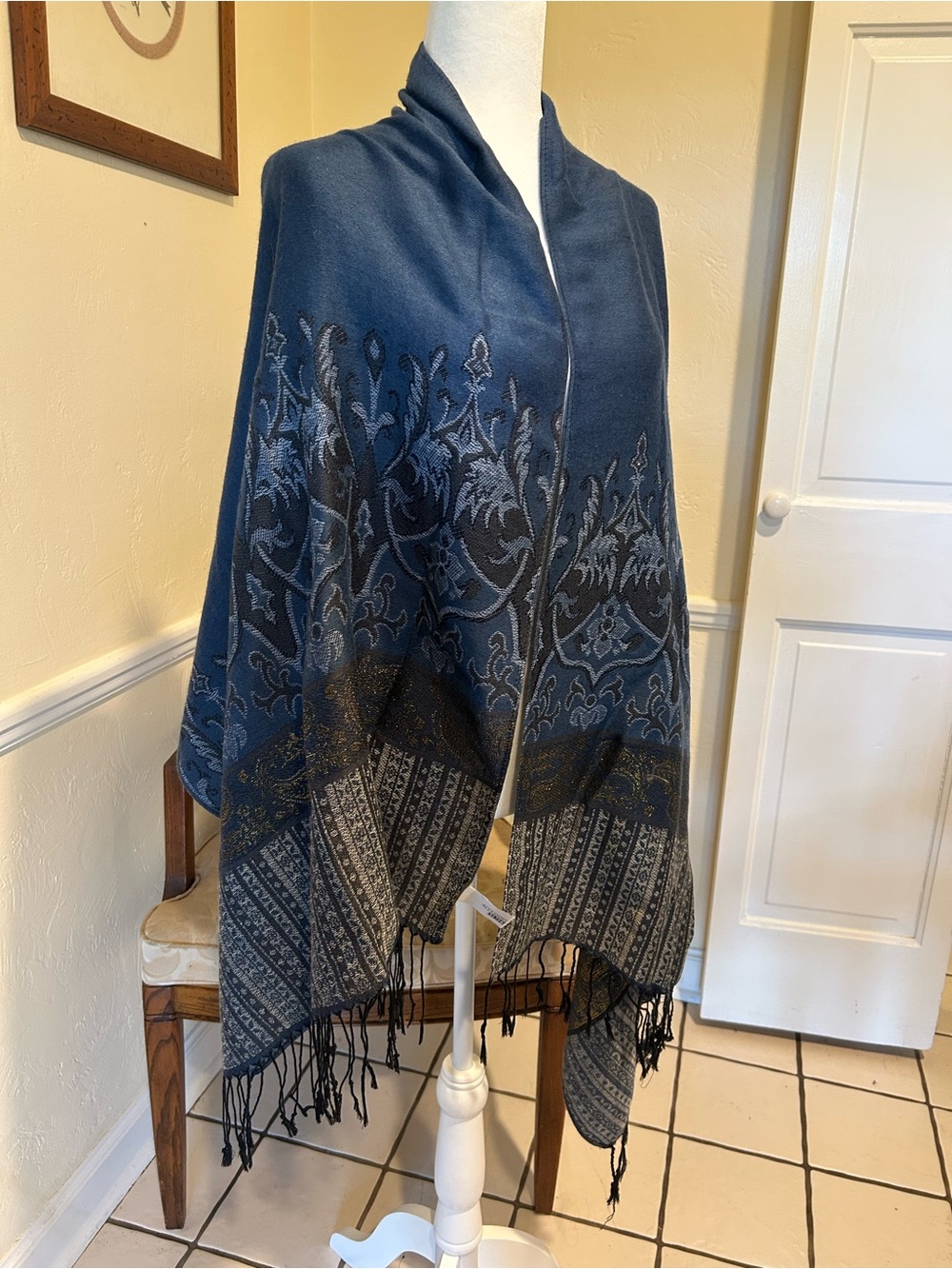 Vintage Blue Patterned Shawl Wrap